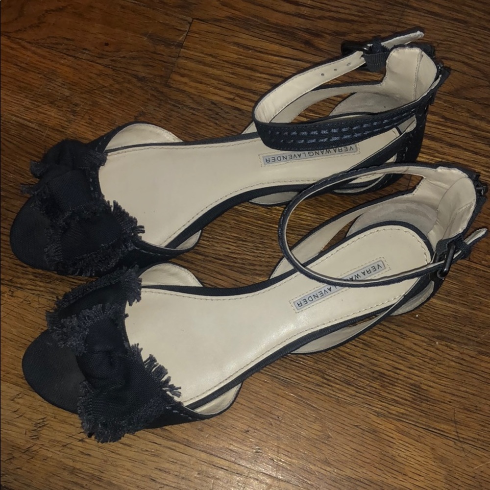 Vera Wang Lavender flat sandals